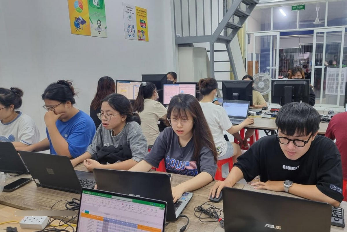 Khóa học VBA Excel phù hợp với các bạn nào?