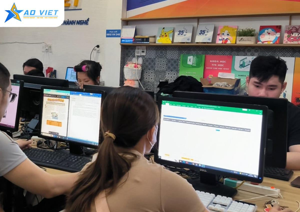 Những Ai Nên Tham Gia Khóa Học Power Query Tại TPHCM