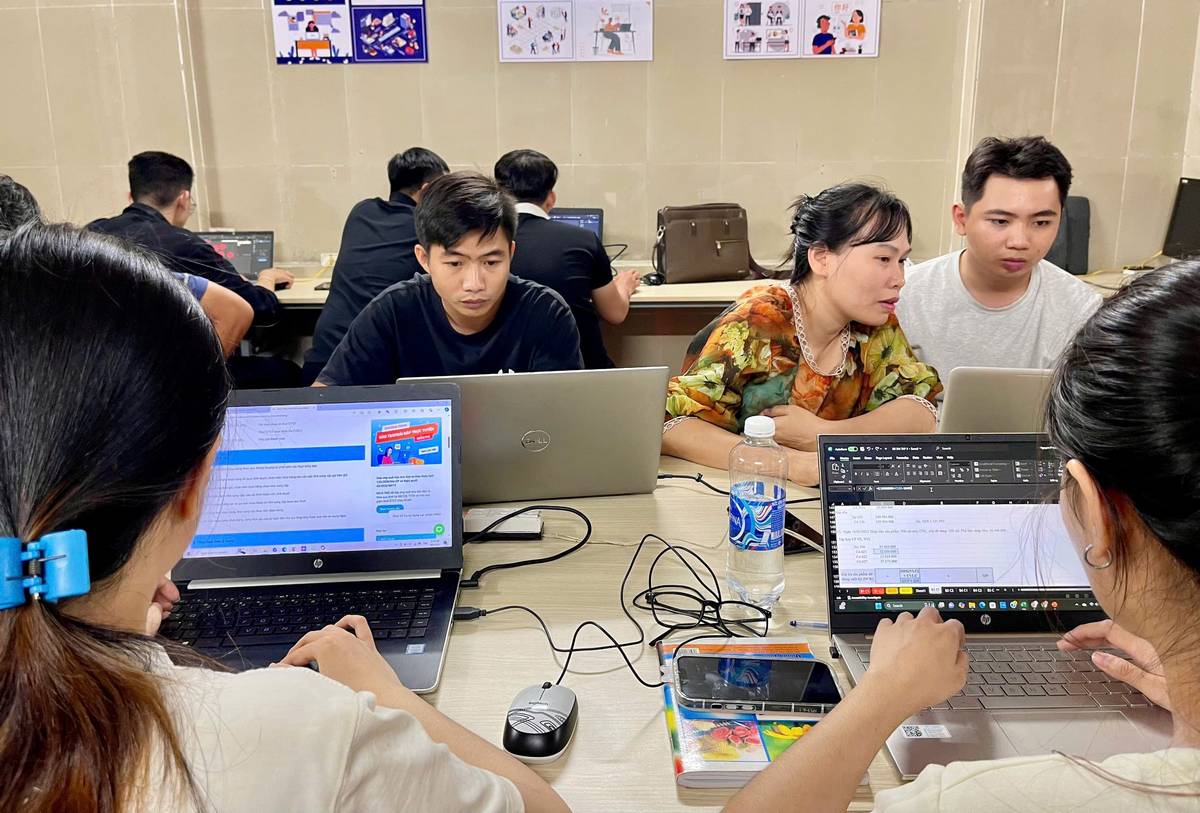 Đối Tượng Tham Gia Khóa Học Kế Toán Kho
