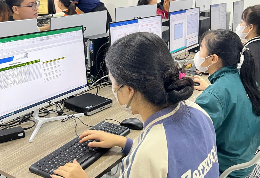 tại sao bạn nên cần luyện thi chứng chỉ tin học