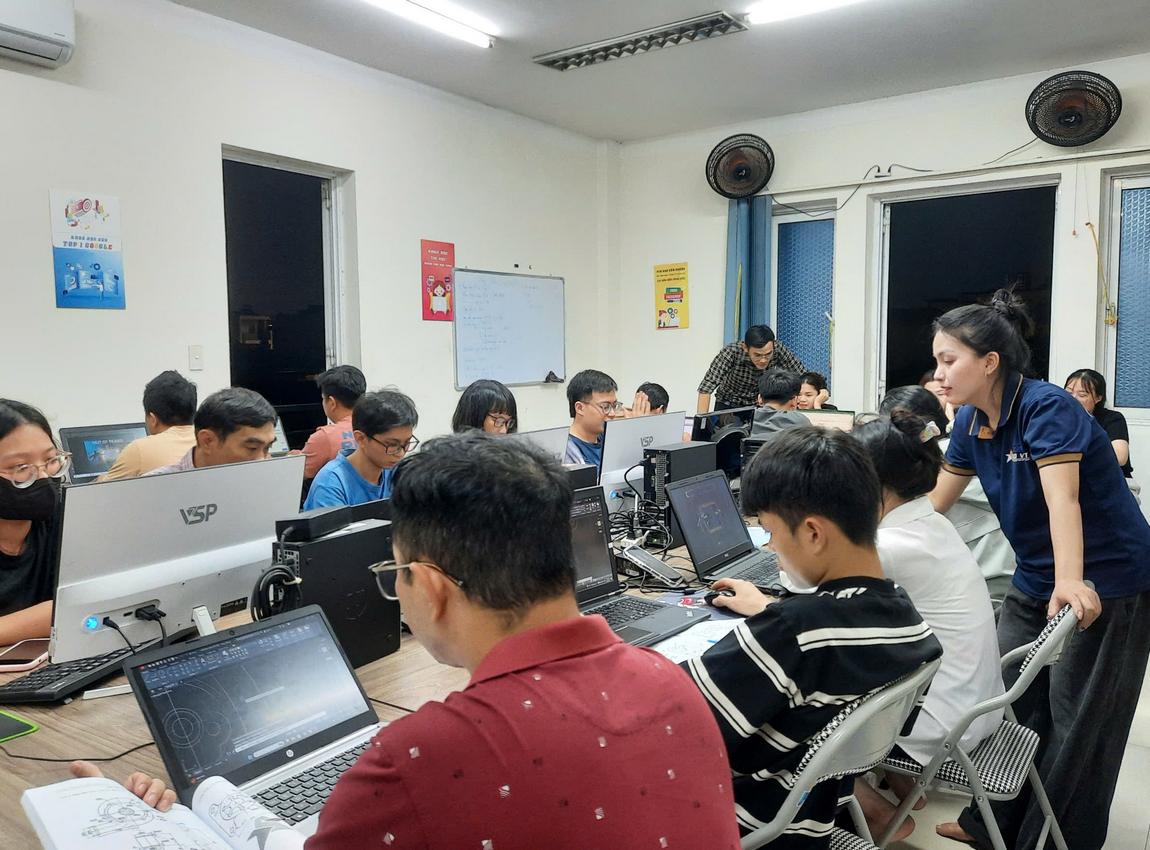 Vì Sao Nên Bạn Nên Tham Gia Khóa học Trí Tuệ Nhân Tạo Toàn Diện 2025 Tại Tin Học Sao Việt
