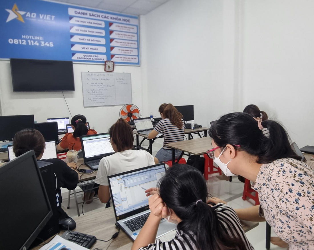 Lợi Ích Khi Tham Gia Khóa Học Ứng Dụng AI Trong Kinh Doanh