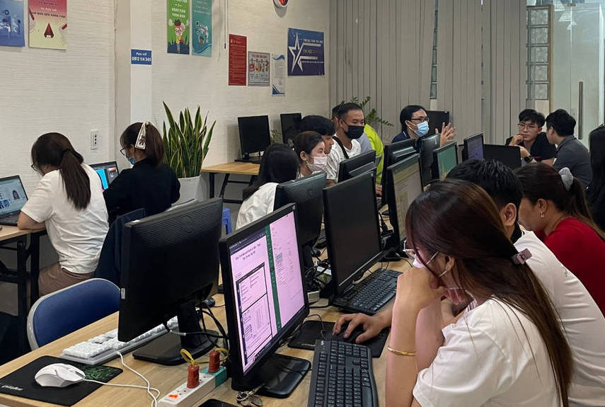 Giới Thiệu Về Trung Tâm Tin Học Sao Việt - Long Thành