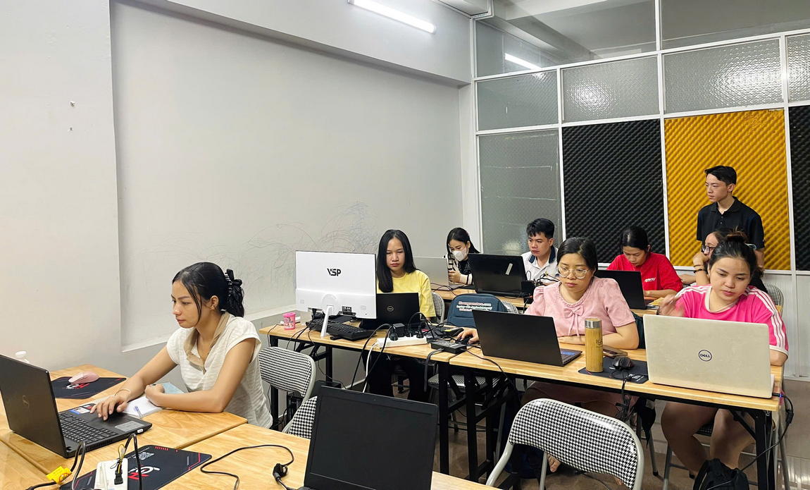 Lợi Ích Khóa Học Canva Trực Tuyến