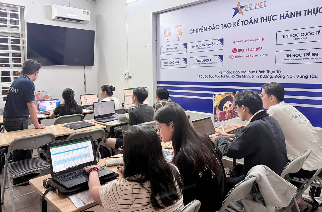 Những Ai Nên Cần Học Chứng Chỉ MOS