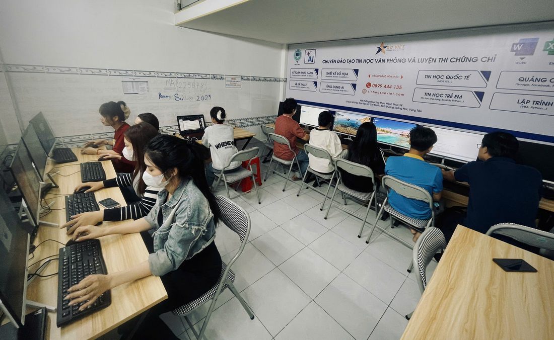 Hơn 5,000 Học Viên Đã Thành Công Nhờ Khóa Học Trí Tuệ Nhân Tạo (AI) 