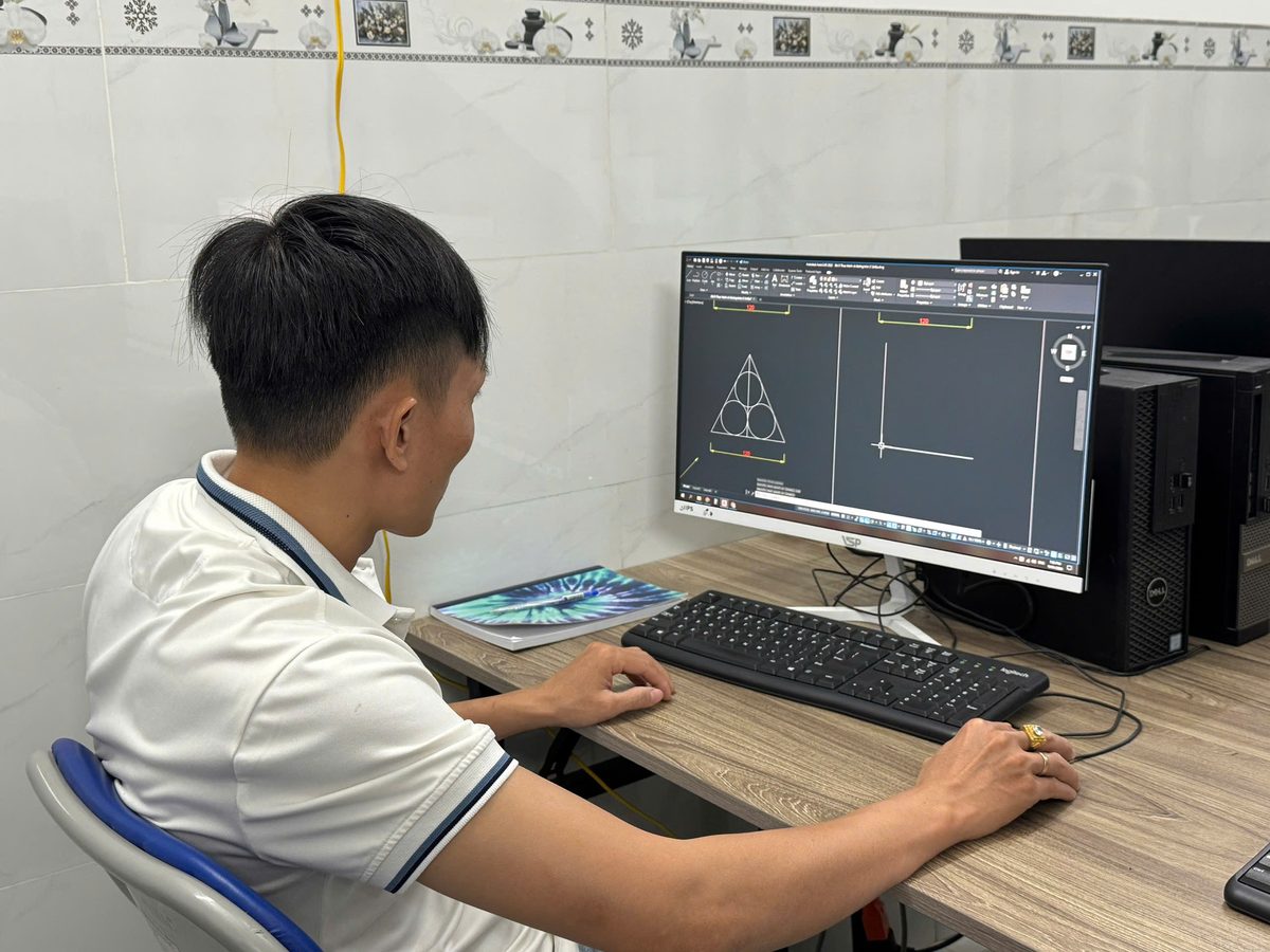 phương pháp học autocad cầm tay chỉ việc