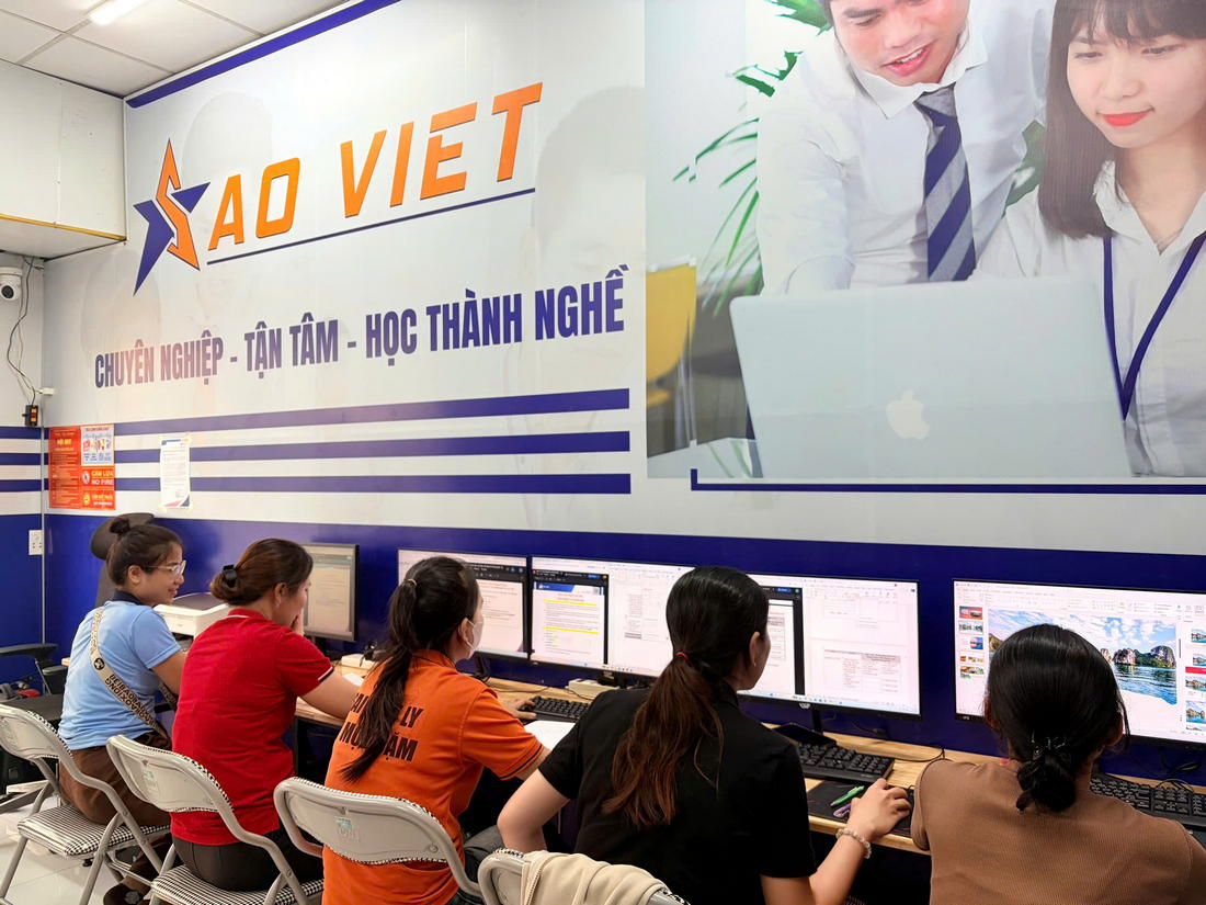 Các Công Cụ AI Bạn Sẽ Được Đào Tạo Miễn Phí Trong Khóa Học